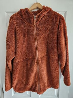 L.L. Bean Women's Sherpa Fleece Hooded Teddy Jacket in Burnt Orange - Large